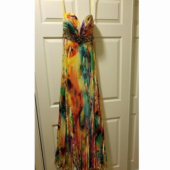 Prom Dress - Picture 1 of 4